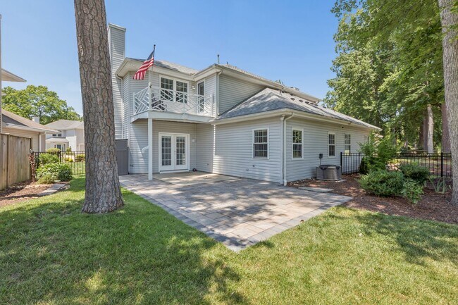 Building Photo - Gorgeous Home Ready for Move In