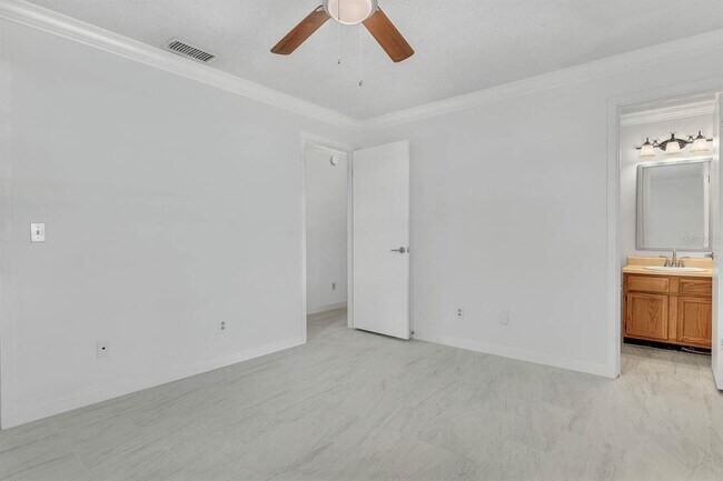 Building Photo - 6449 Eve St