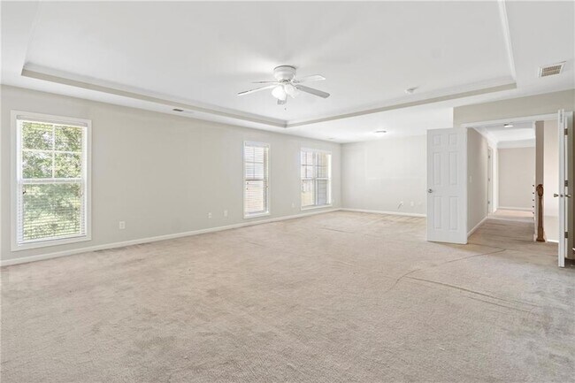 Building Photo - 4660 Lake Hill Trail