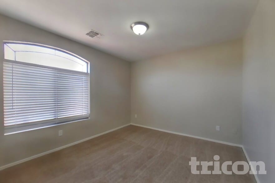 Building Photo - 3315 W Fraktur Rd