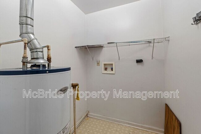 Building Photo - 1739 Cornell Dr