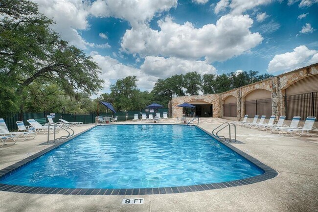 Building Photo - 4404 Longfellow Cove
