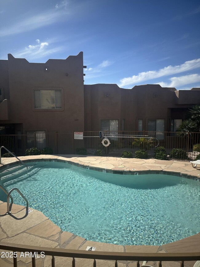 Building Photo - 6540 E Redmont Dr