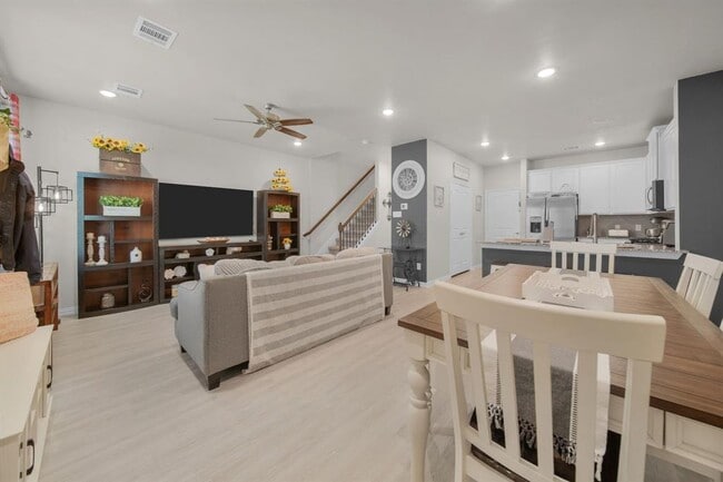 Building Photo - 12607 Taymouth Manor Dr
