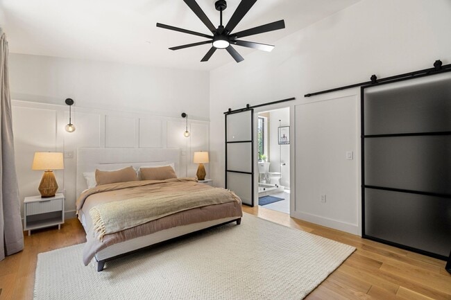 Building Photo - 162 Pond Rd