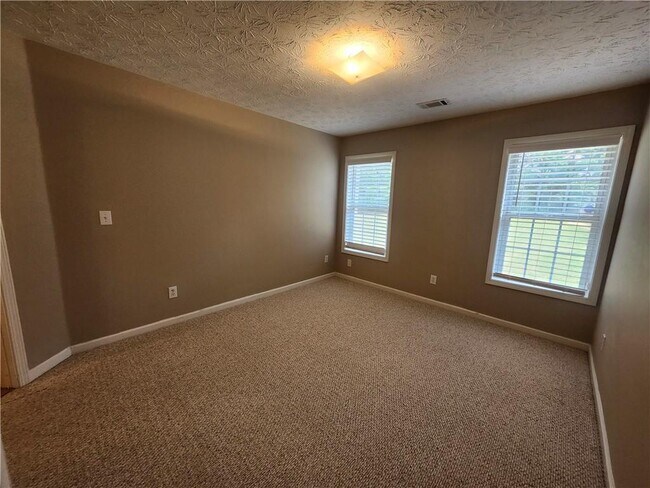Building Photo - 1052 Ludwick Way