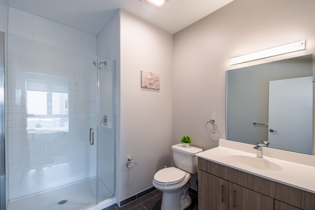 Building Photo - Master Room & Ensuite Bath - The Arris