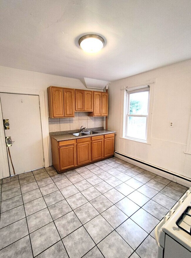 Building Photo - 3 Veto St