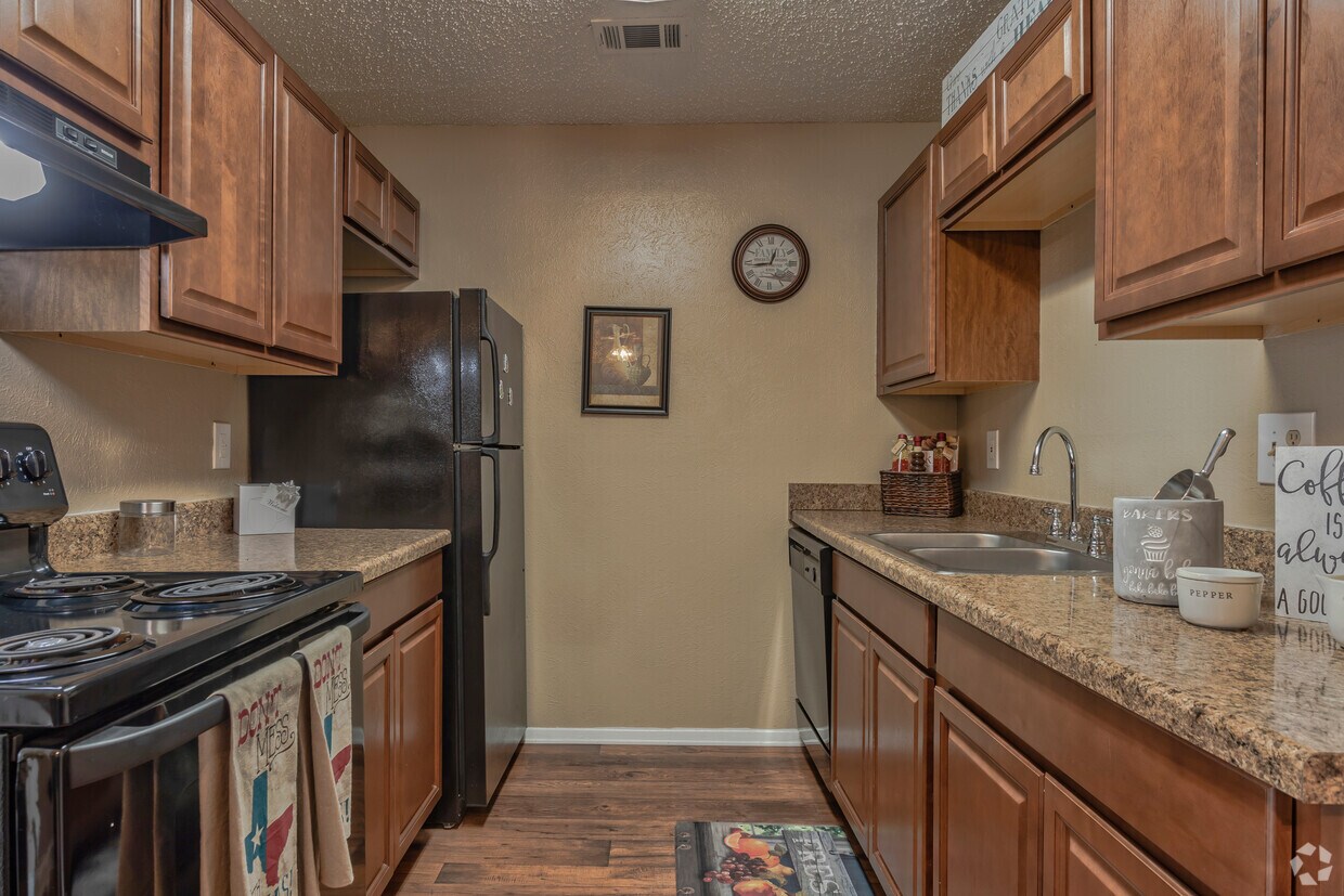 Village Square Apartments Irving