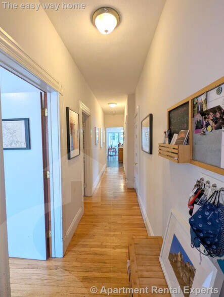 Building Photo - 392 Washington St