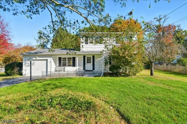 Building Photo - 35 Brooktree Rd