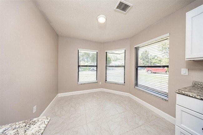 Building Photo - 308 Alba Ln