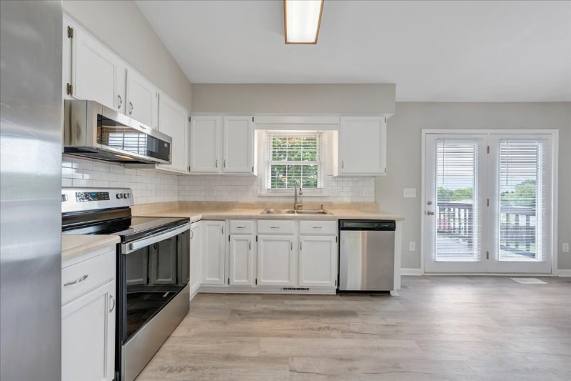 Building Photo - 165 N Rome Dr