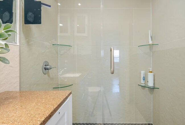 Building Photo - 1019 Berryville Ave