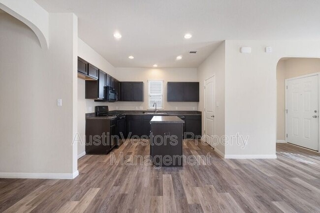 Building Photo - 4614 Esper Ln