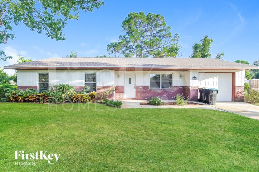 Building Photo - 738 Empress St SE