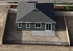 Building Photo - Bullhead