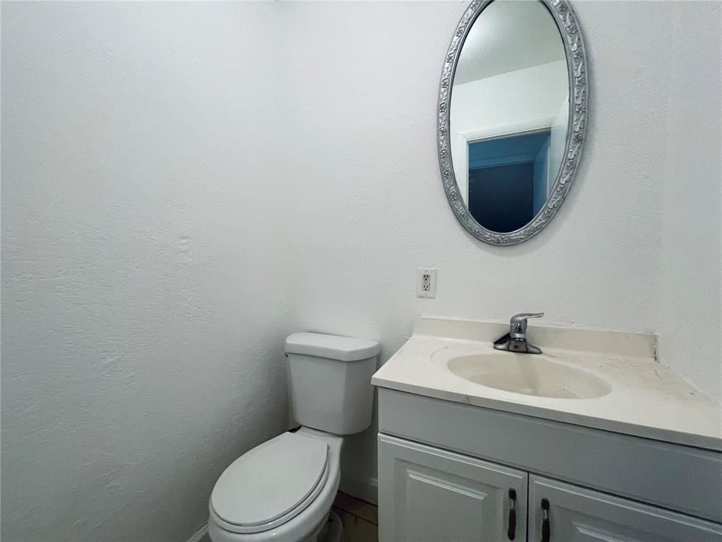 Building Photo - 825 NW 46th Ave