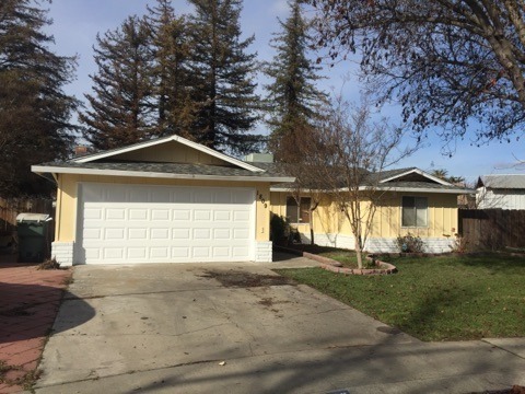 Building Photo - Modesto 4 Bedroom 2 Bath home 2 Car Garage...