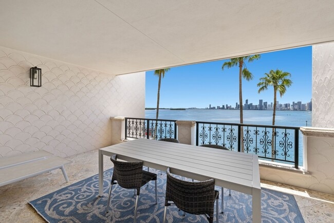 Building Photo - 5245 Fisher Island Dr