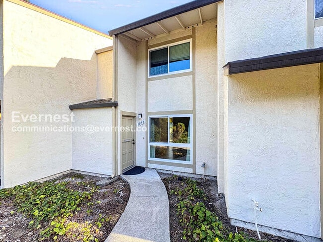 Primary Photo - 1844 Tesoro Ct