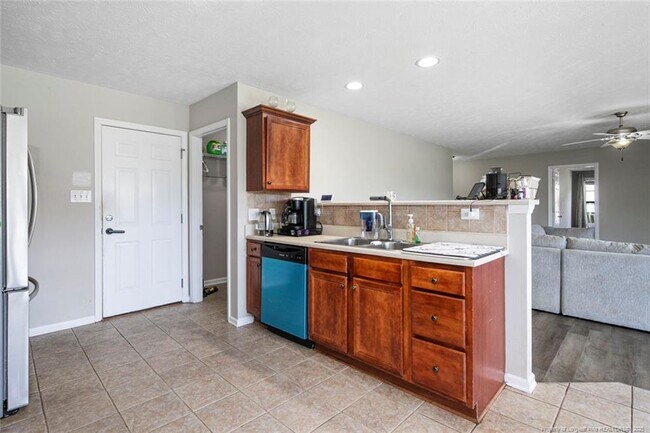 Building Photo - 118 Gait Ct
