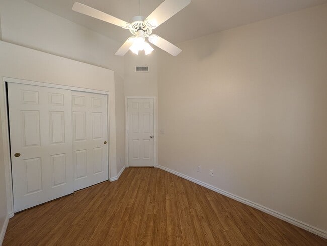 Building Photo - 3 Bedroom Townhome at Townes at Southpark ...
