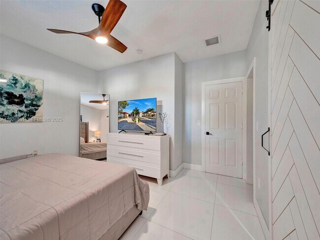 Building Photo - 19901 NW 77th Ct