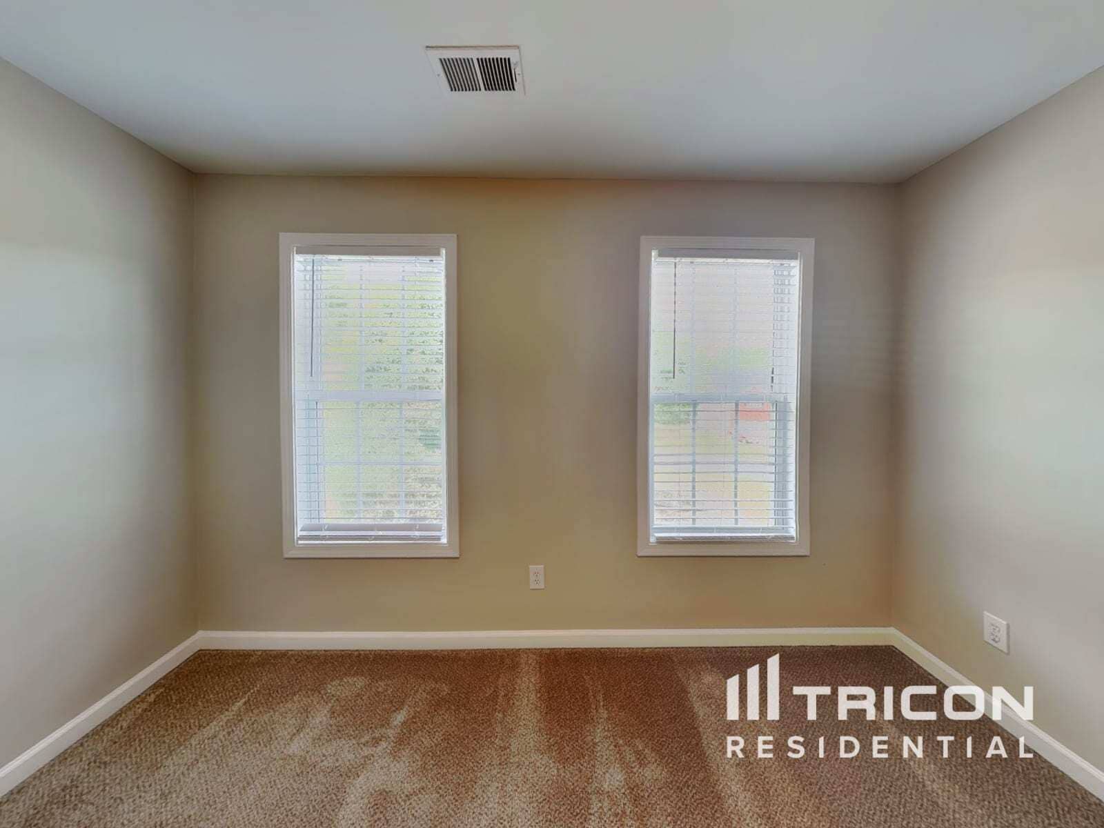 Building Photo - 9260 Carnes Estates Dr