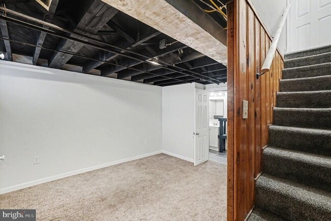 Building Photo - 6835 Eastbrook Ave