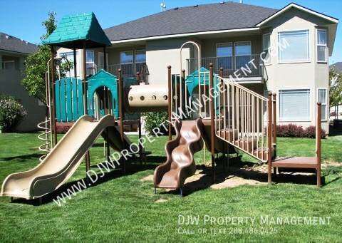 Building Photo - 1805 E Overland Rd