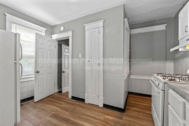 Building Photo - 6705 St Louis Ave