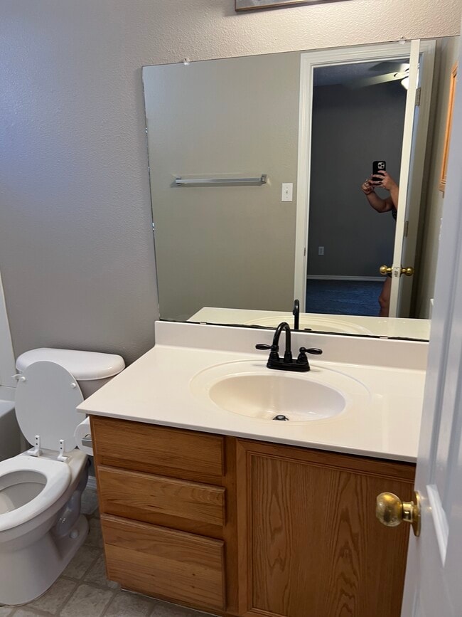 Building Photo - 2763 Butch Cassidy Dr SW