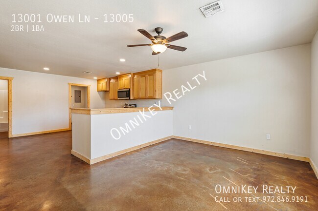 Building Photo - 13001 Owen Ln