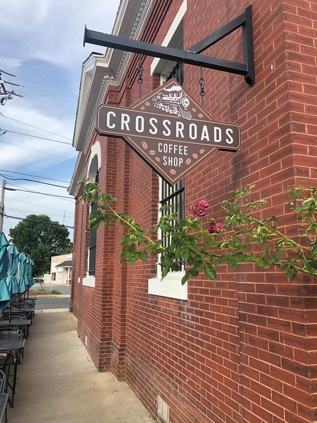 Building Photo - 25514 E Main St