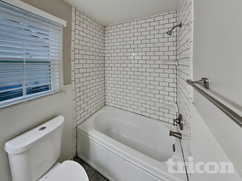 Building Photo - 730 Brushy Ridge Dr