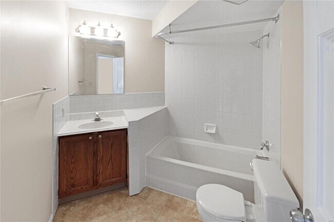 Building Photo - 326 Shirley Ridge Dr