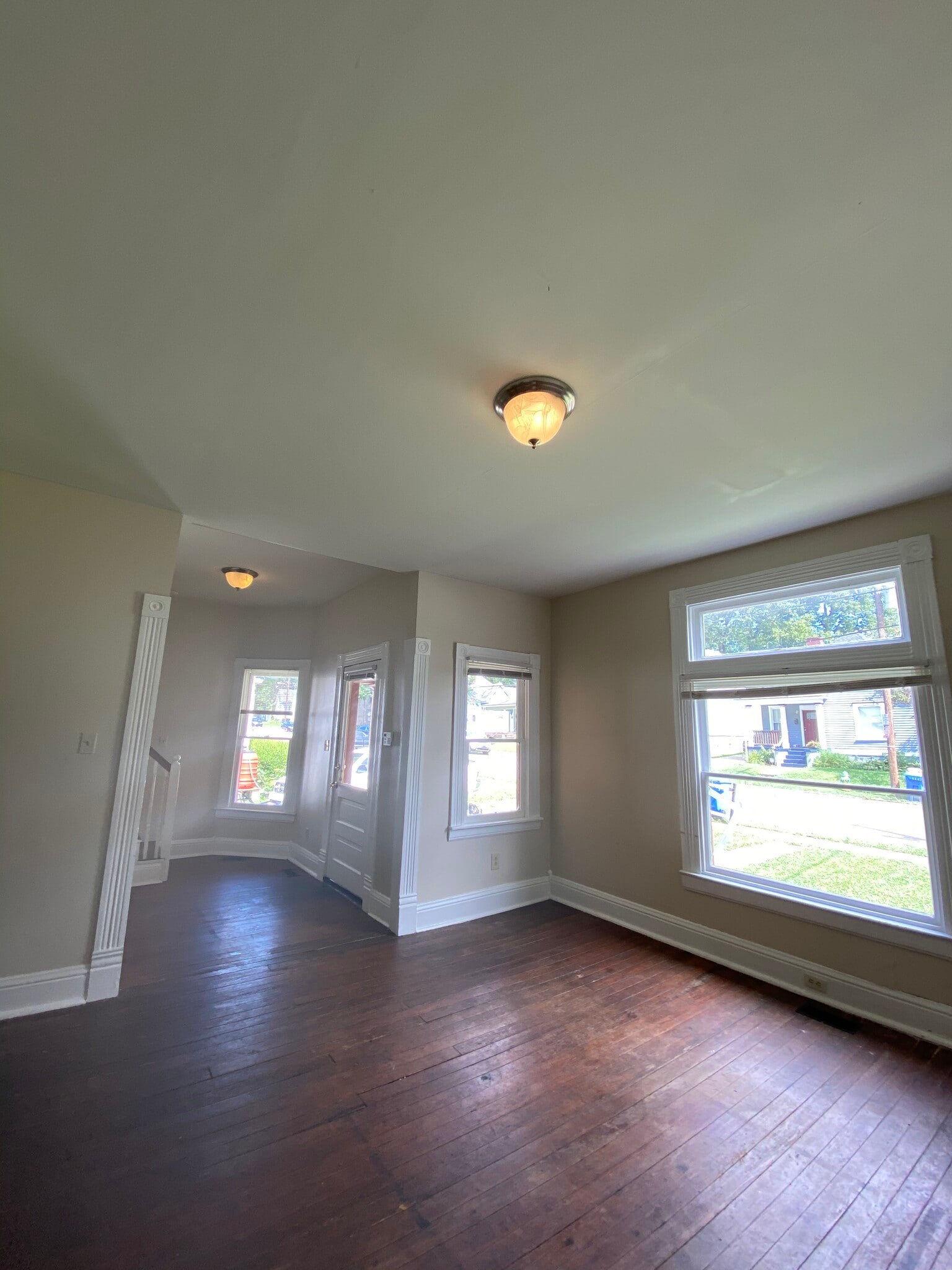 Living room - 339 Oldham Ave