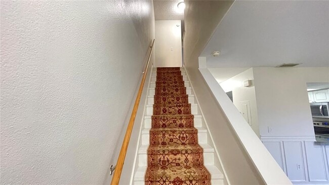 Building Photo - 892 Sunridge Dr