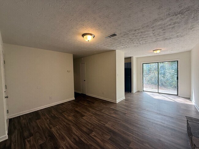 Building Photo - 540/542 Rustwood Dr