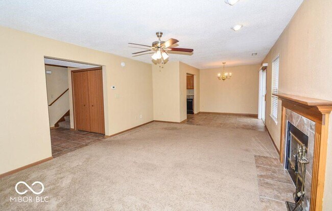 Building Photo - 10325 Liverpool Way