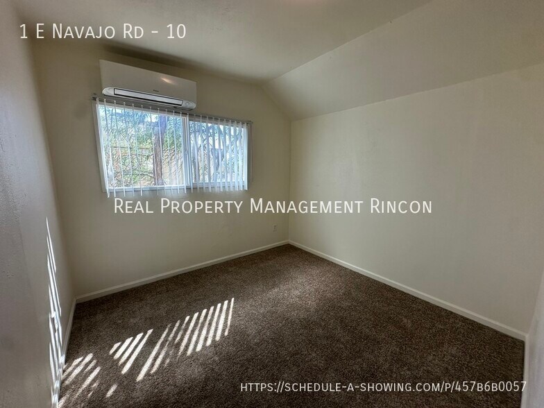 Building Photo - 1 E Navajo Rd