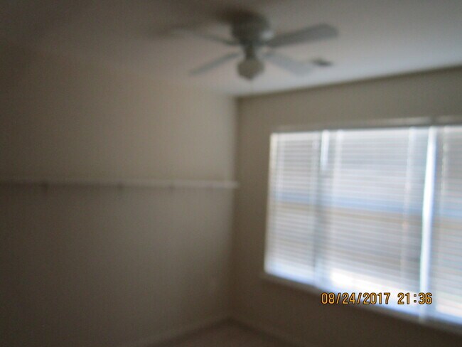 Building Photo - EDGEWATER TERRACE