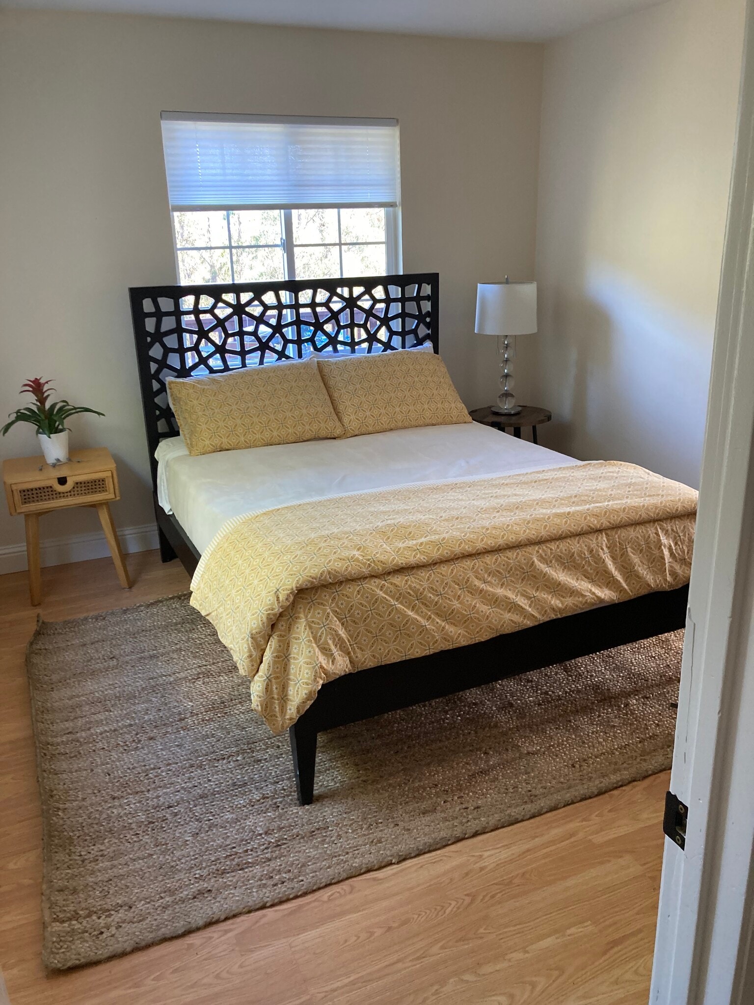 Building Photo - 490 El Granada Blvd