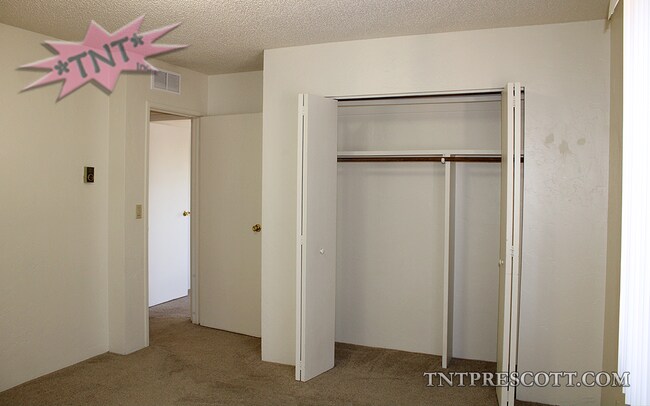 Building Photo - Home in Prescott ~ COMP HOLD ~ Winter Special!!!