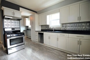 Building Photo - 6 Otis St