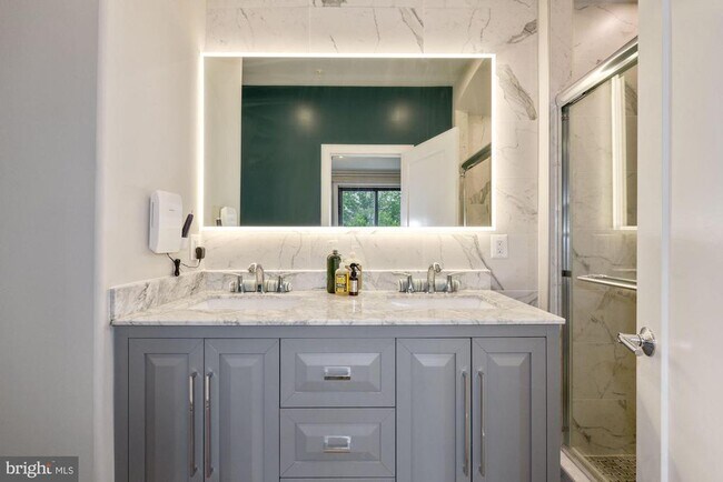 Building Photo - 4527 Georgia Ave NW