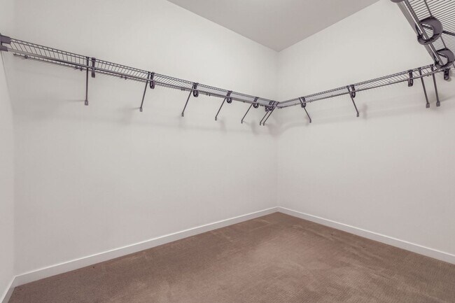 Building Photo - Bright 3bed/2.5bath Townhome in Judkins Pa...