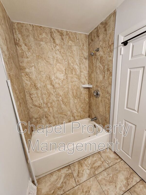 Building Photo - 4063 Balwynne Park Rd