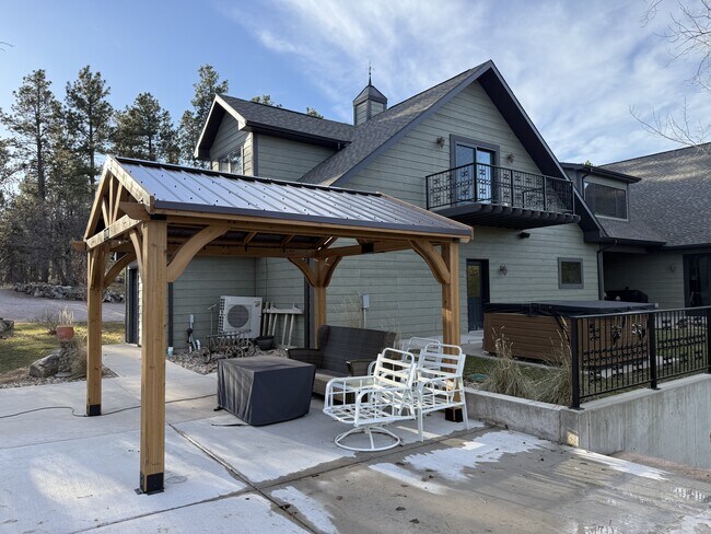 Building Photo - 13646 Twisted Pnes Trl